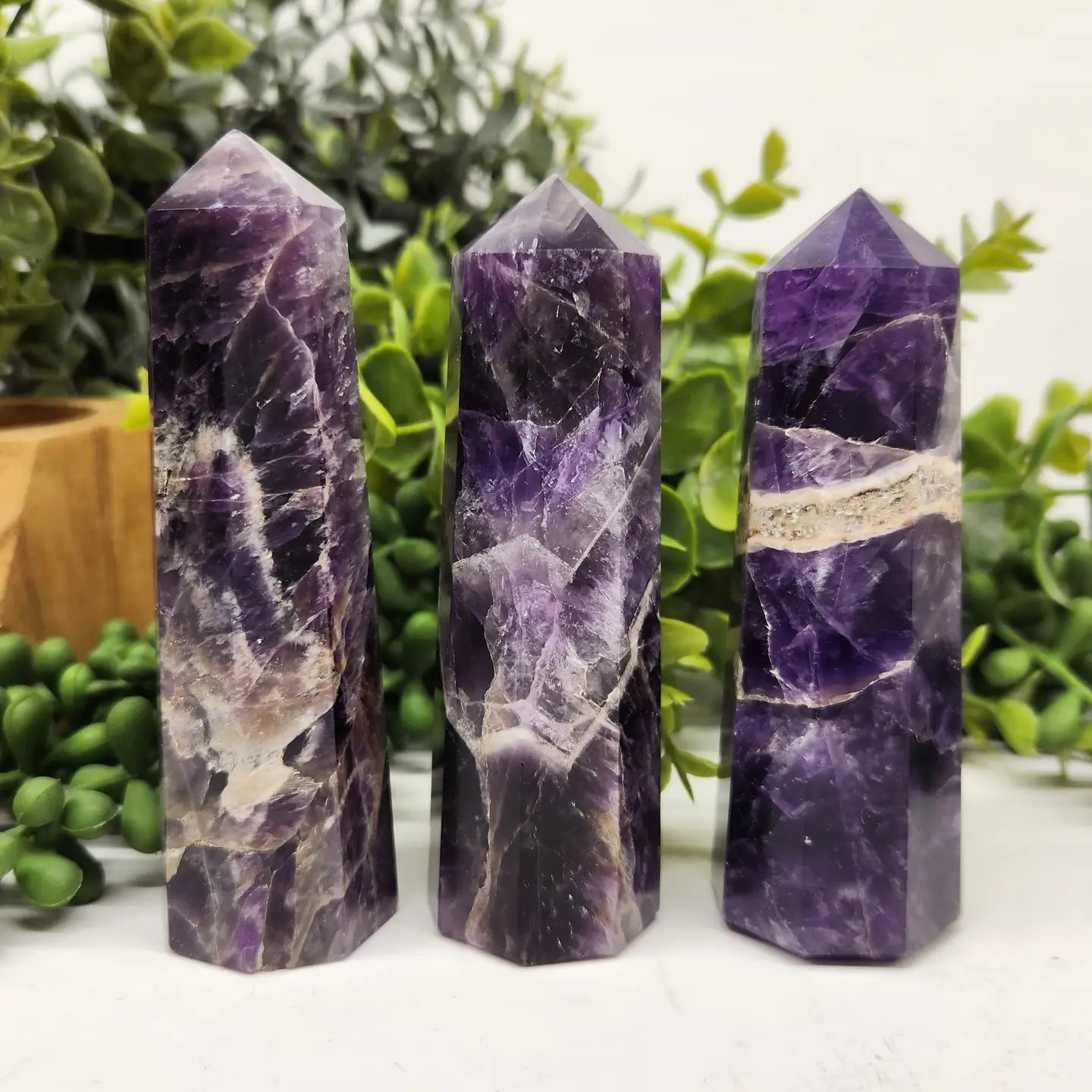 Chevron Amethyst 8-Faceted Tower (Apx. 3.5-3.75"/8.9-9.5cm)