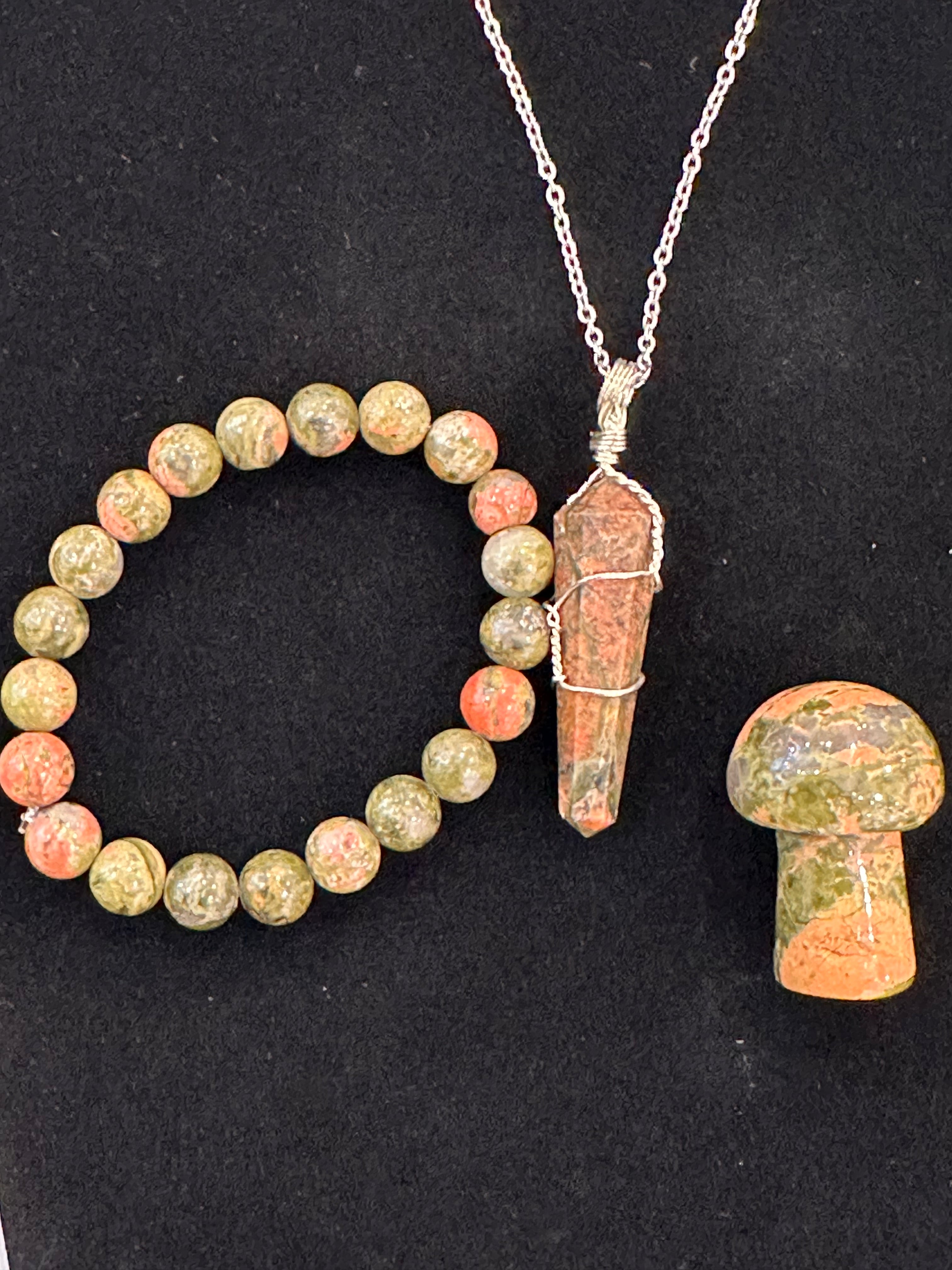 Bundle Set of Unakite