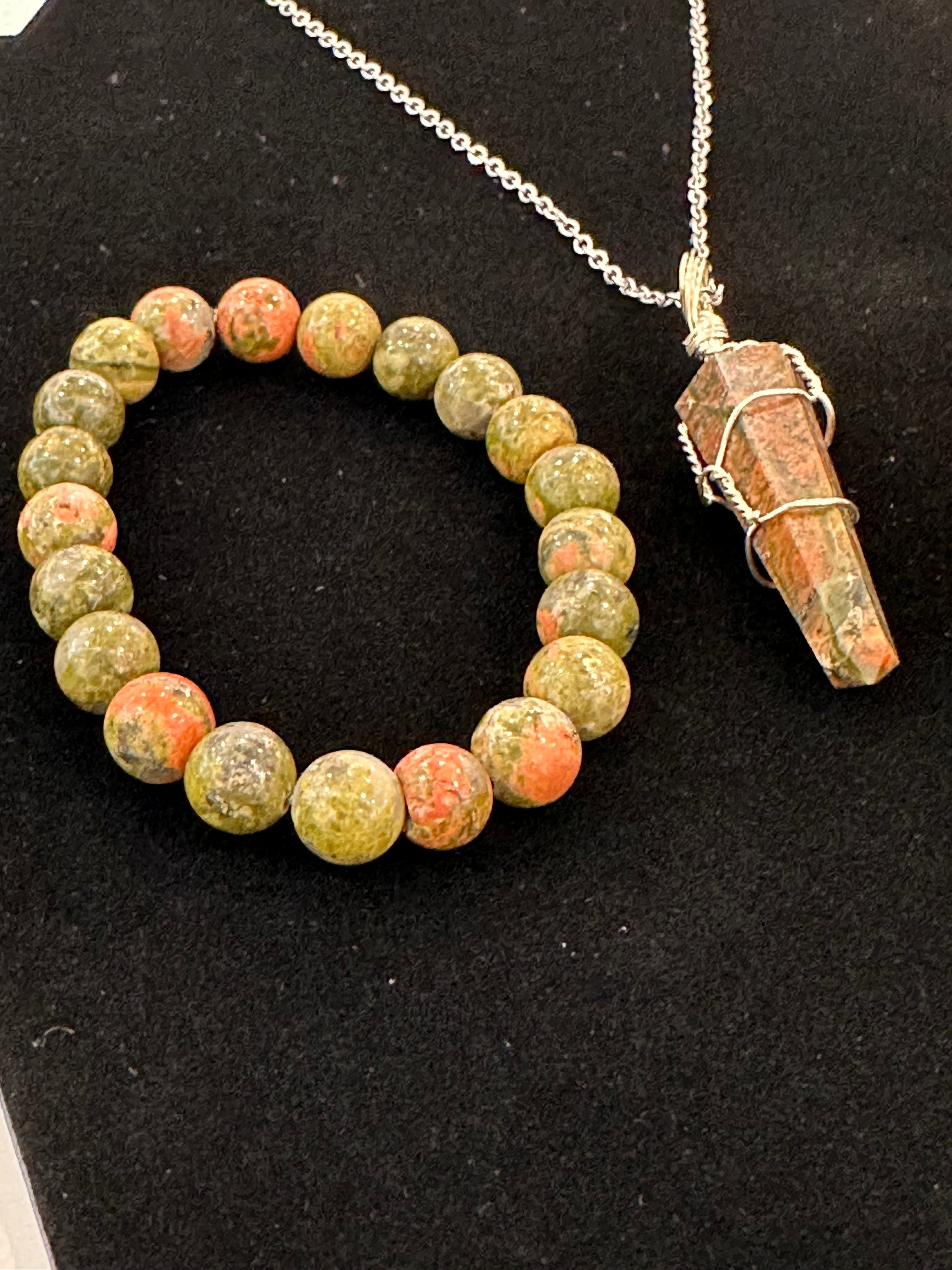 Bundle Set of Unakite