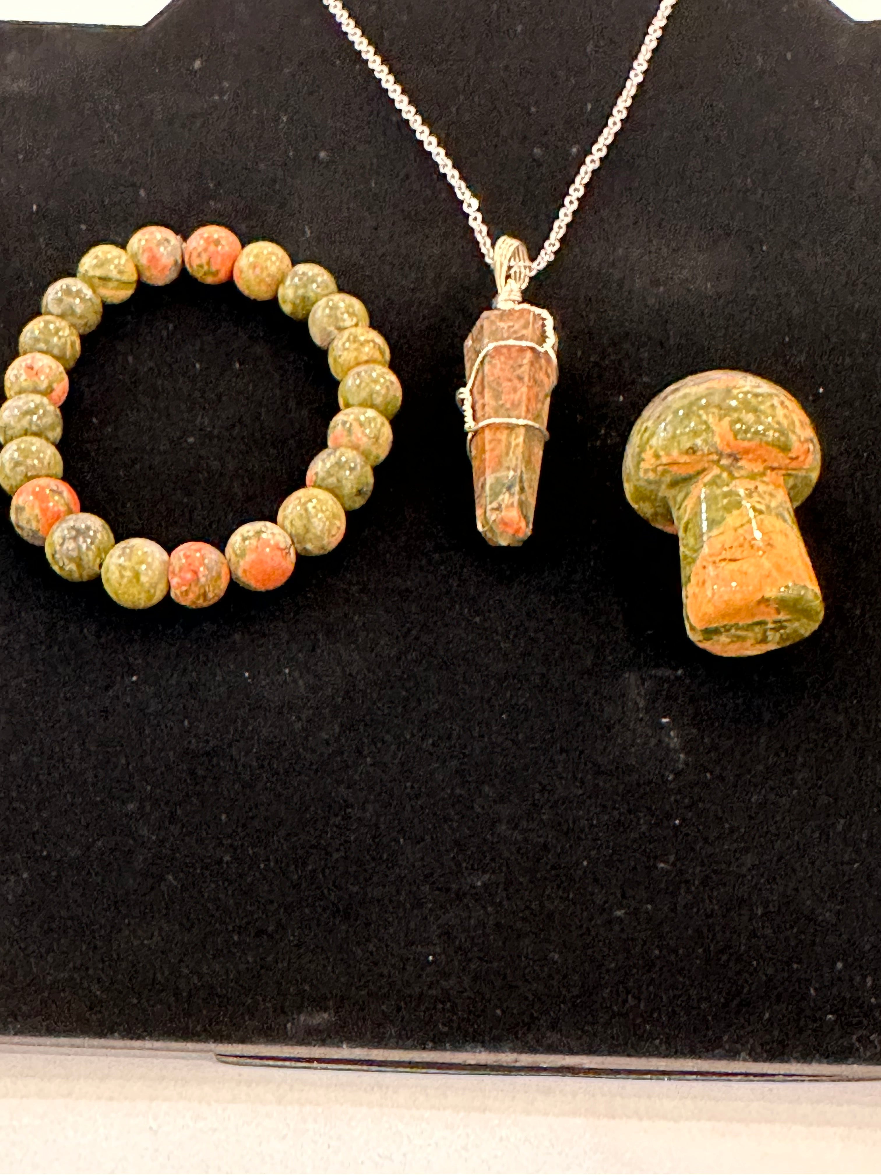 Bundle Set of Unakite